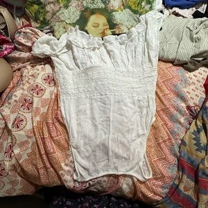 White tank top blouse with frills